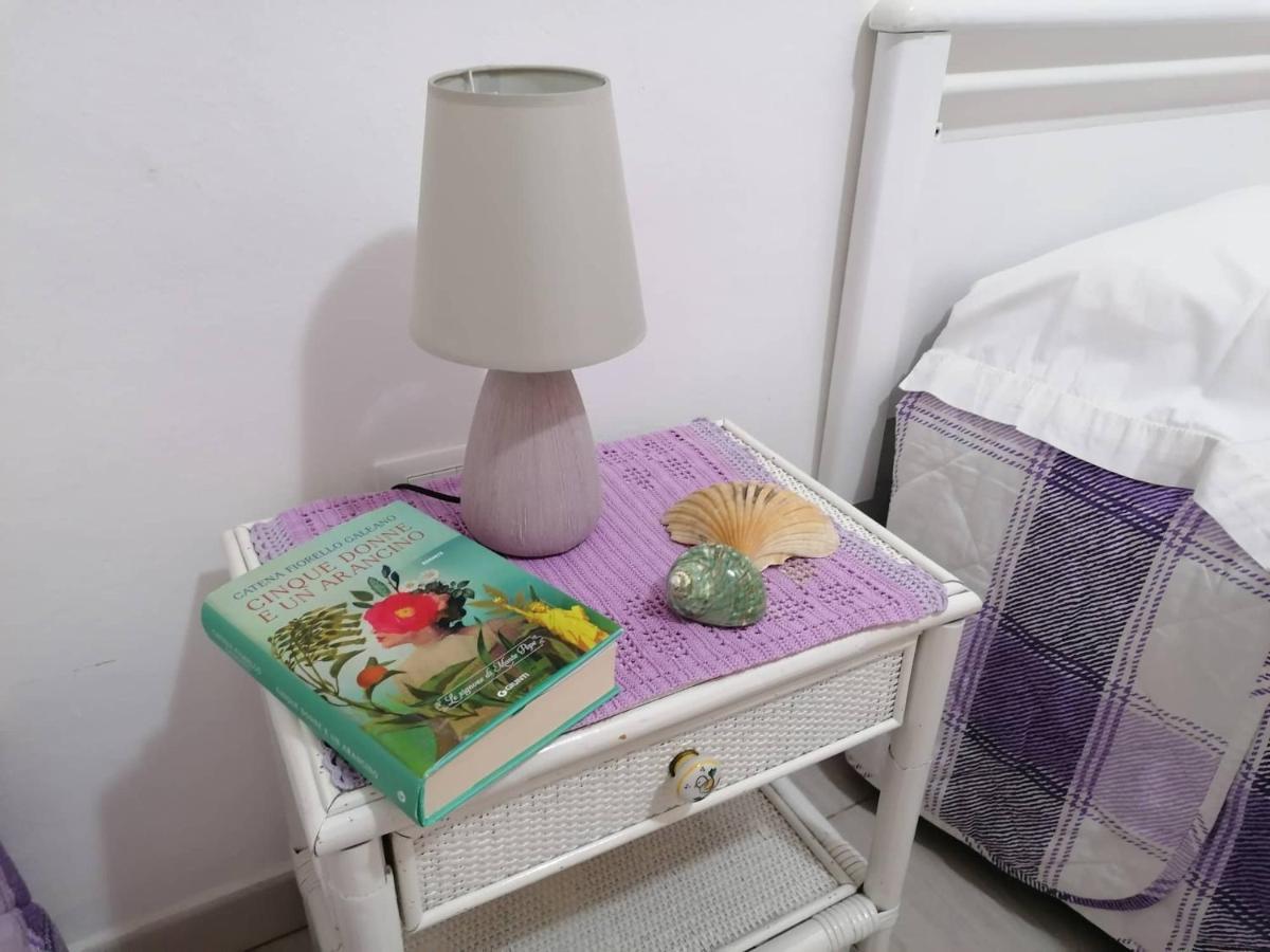Casa Vacanze Aurora バレストラーテ エクステリア 写真