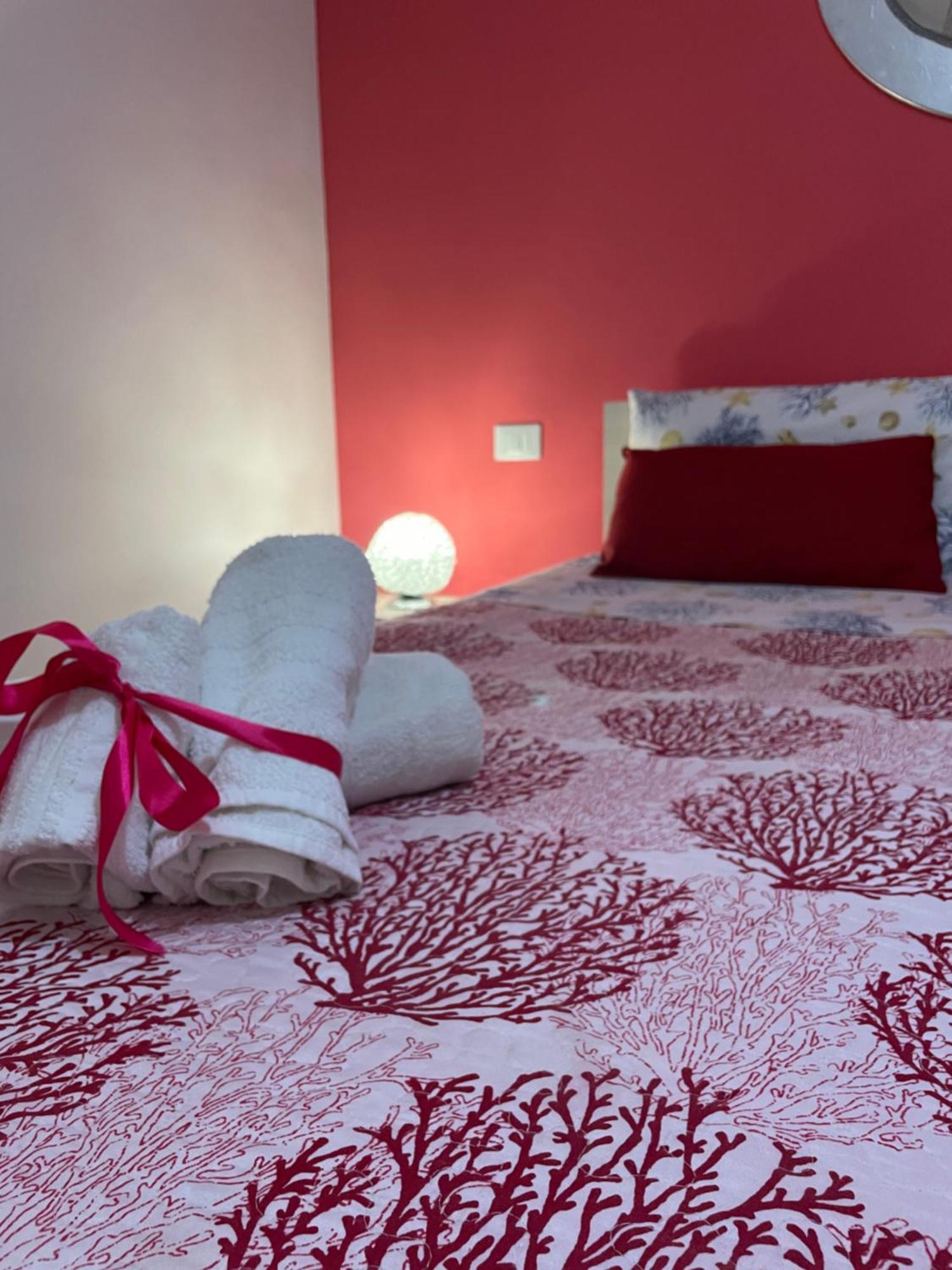 Casa Vacanze Aurora バレストラーテ エクステリア 写真