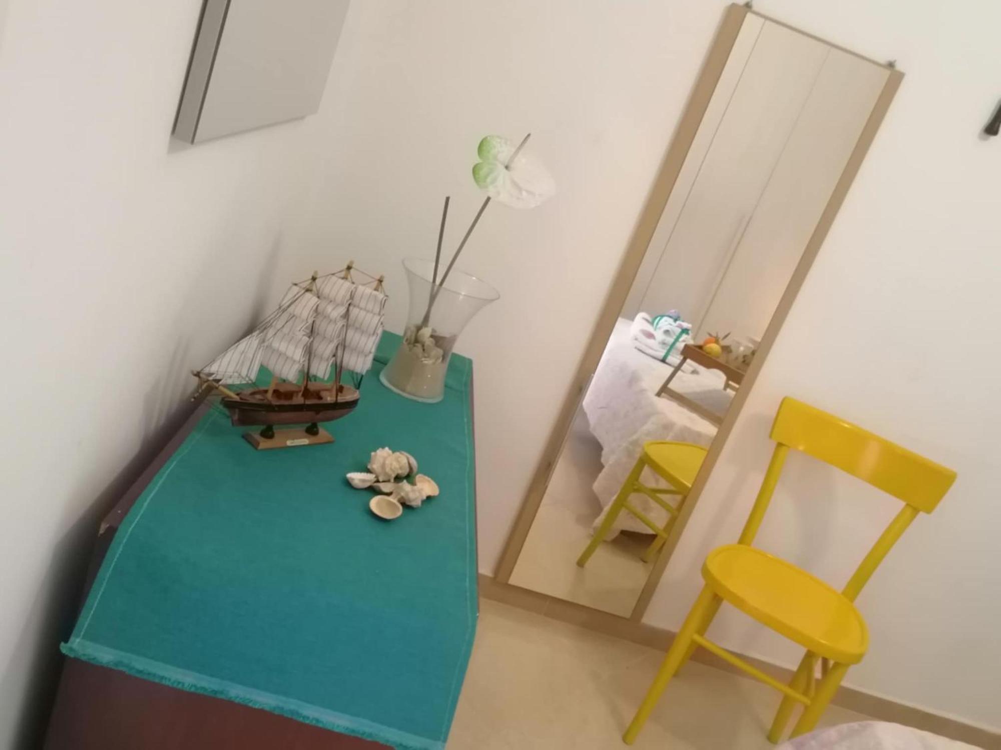 Casa Vacanze Aurora バレストラーテ エクステリア 写真