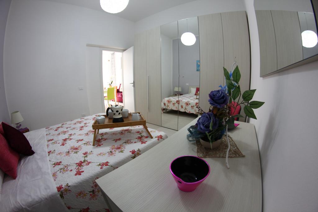Casa Vacanze Aurora バレストラーテ エクステリア 写真