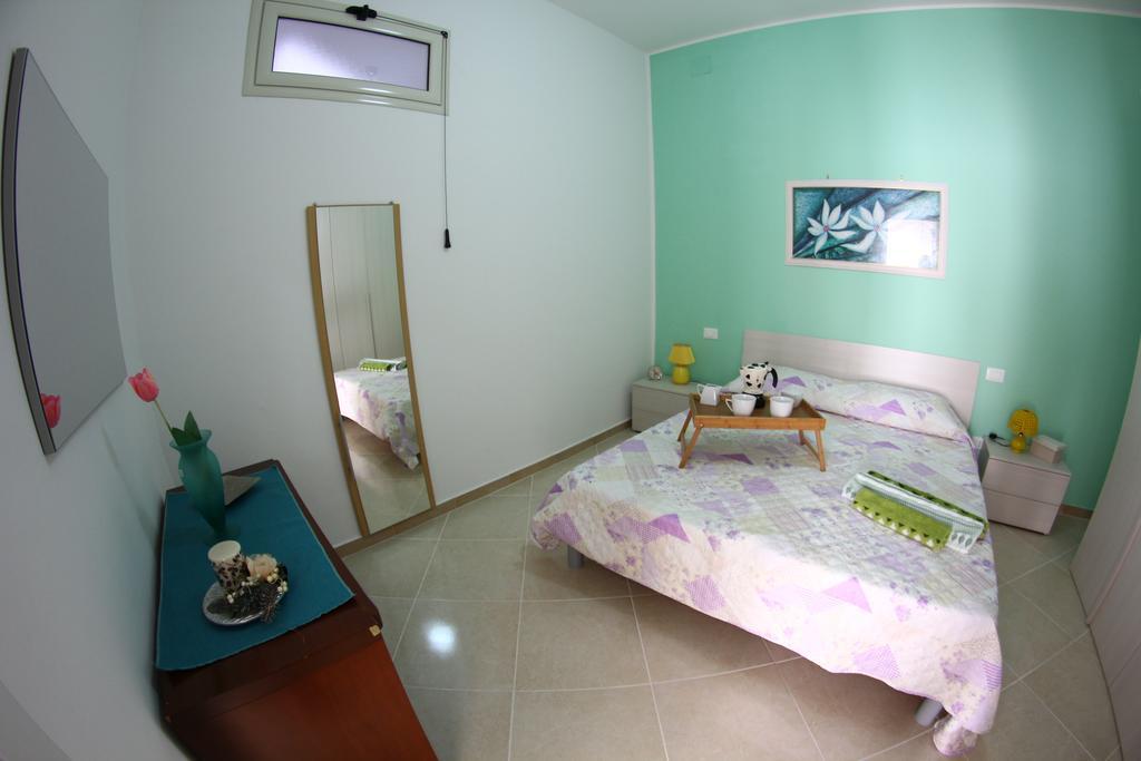 Casa Vacanze Aurora バレストラーテ エクステリア 写真