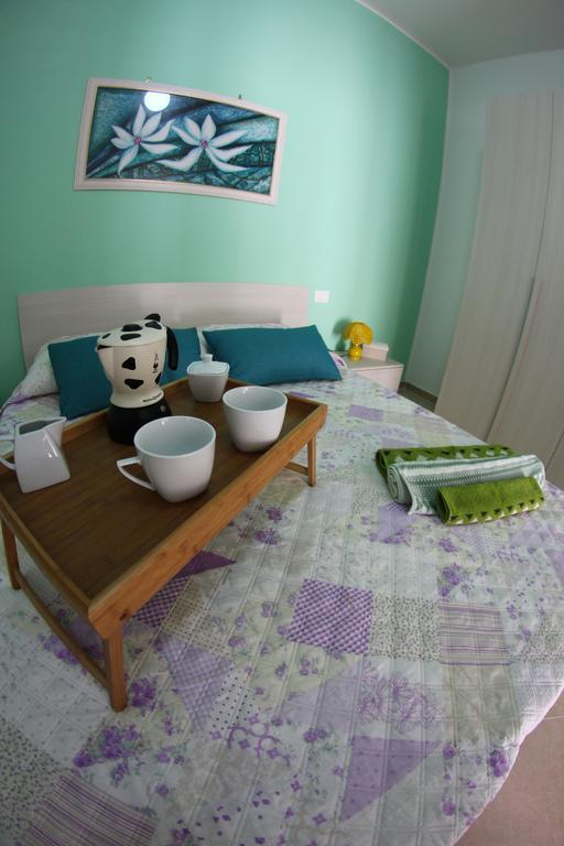 Casa Vacanze Aurora バレストラーテ エクステリア 写真