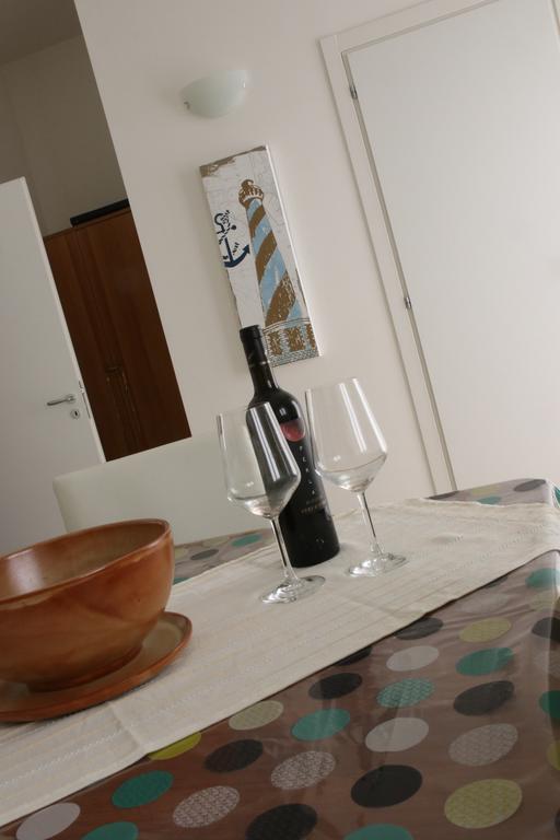 Casa Vacanze Aurora バレストラーテ エクステリア 写真
