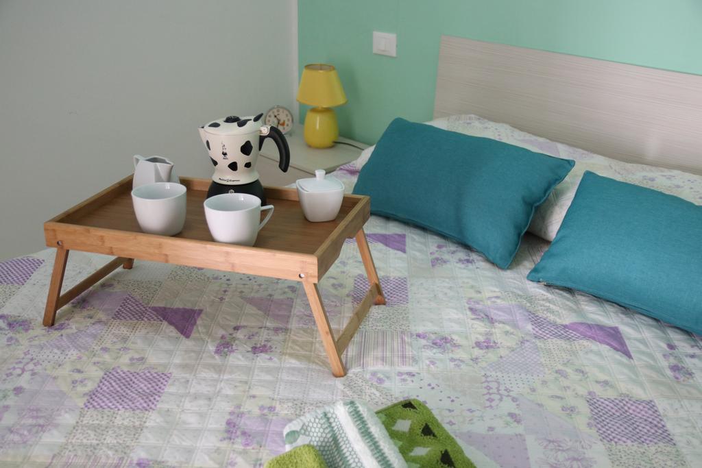 Casa Vacanze Aurora バレストラーテ エクステリア 写真