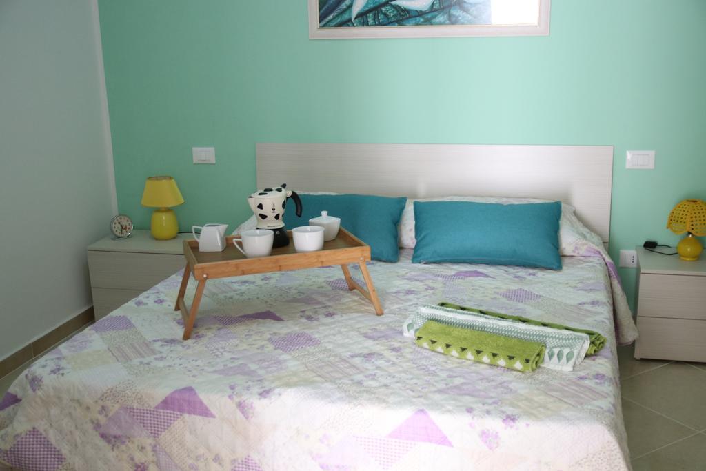 Casa Vacanze Aurora バレストラーテ エクステリア 写真