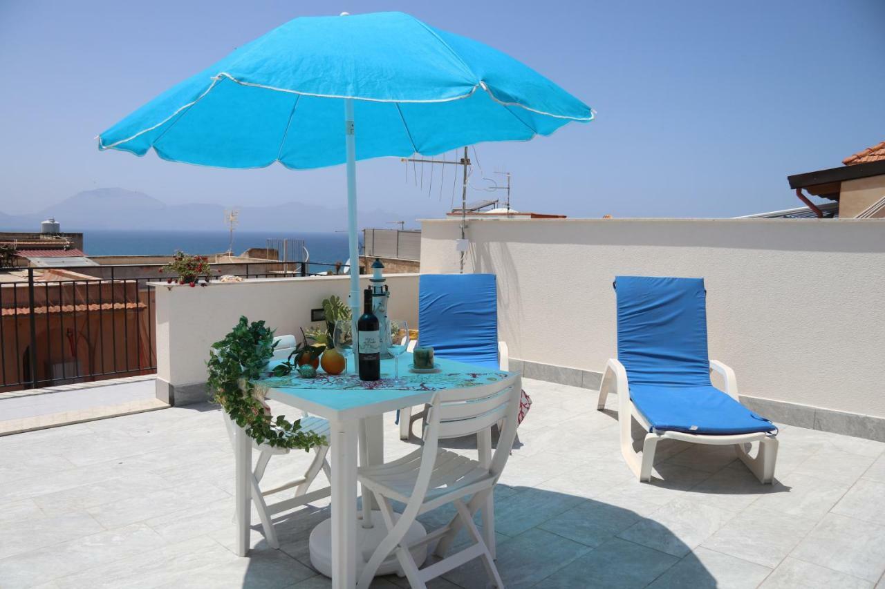 Casa Vacanze Aurora バレストラーテ エクステリア 写真